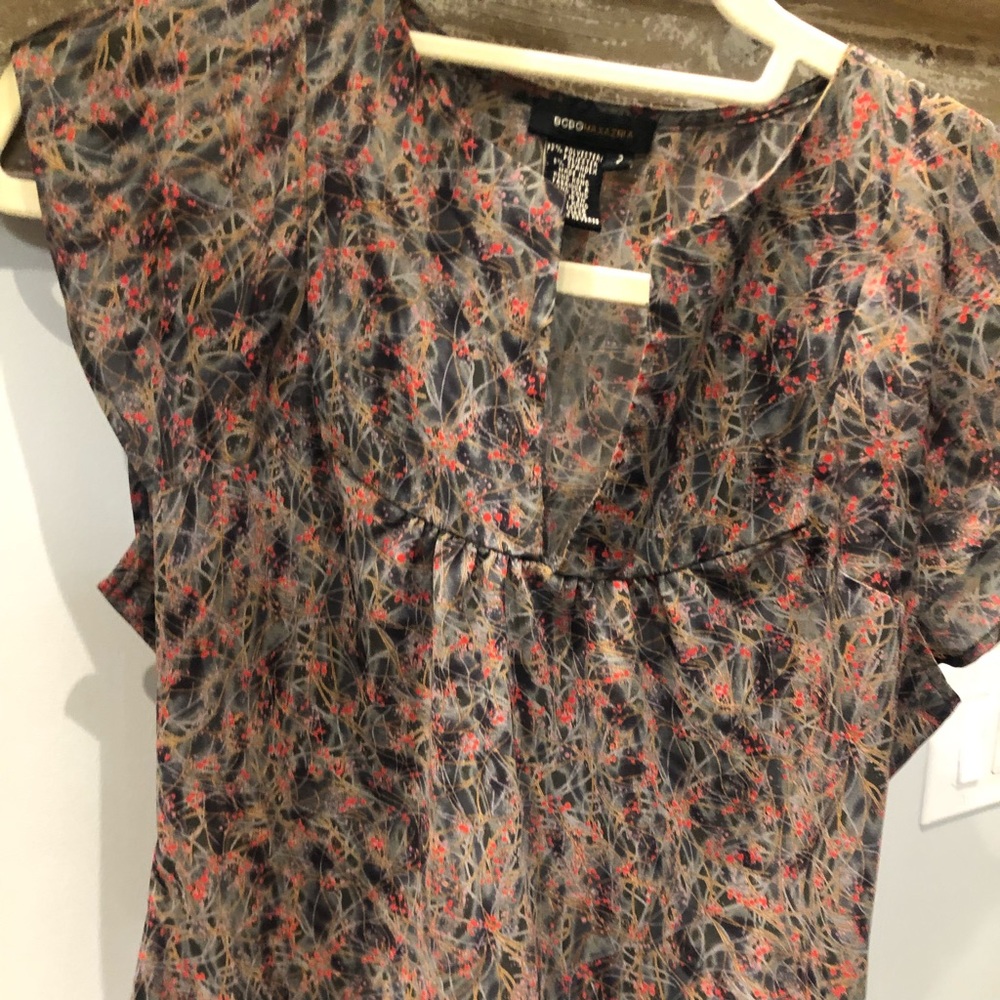 Beautiful, flattering BCBG blouse